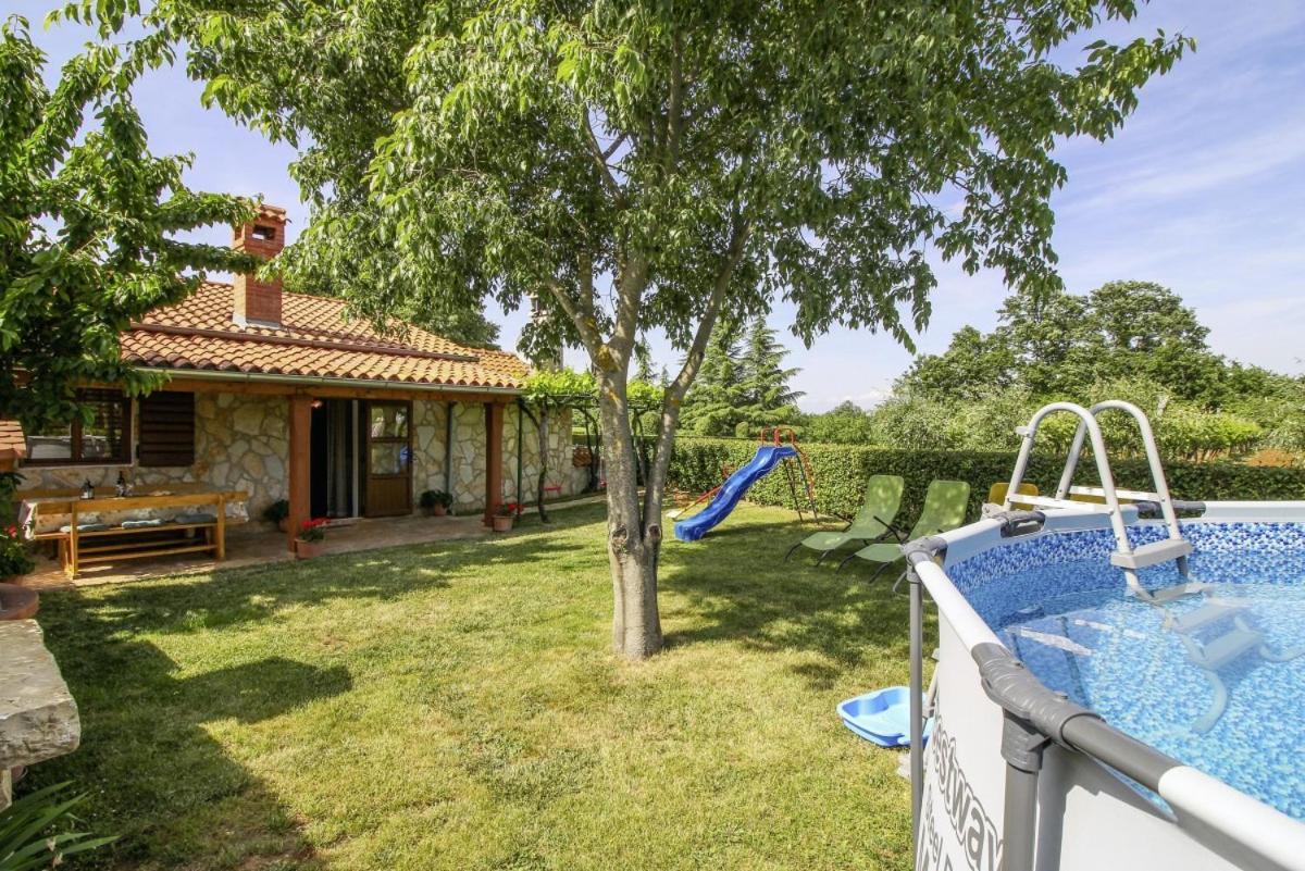 Villa Dea in Kmeti  Žminj Exterior foto