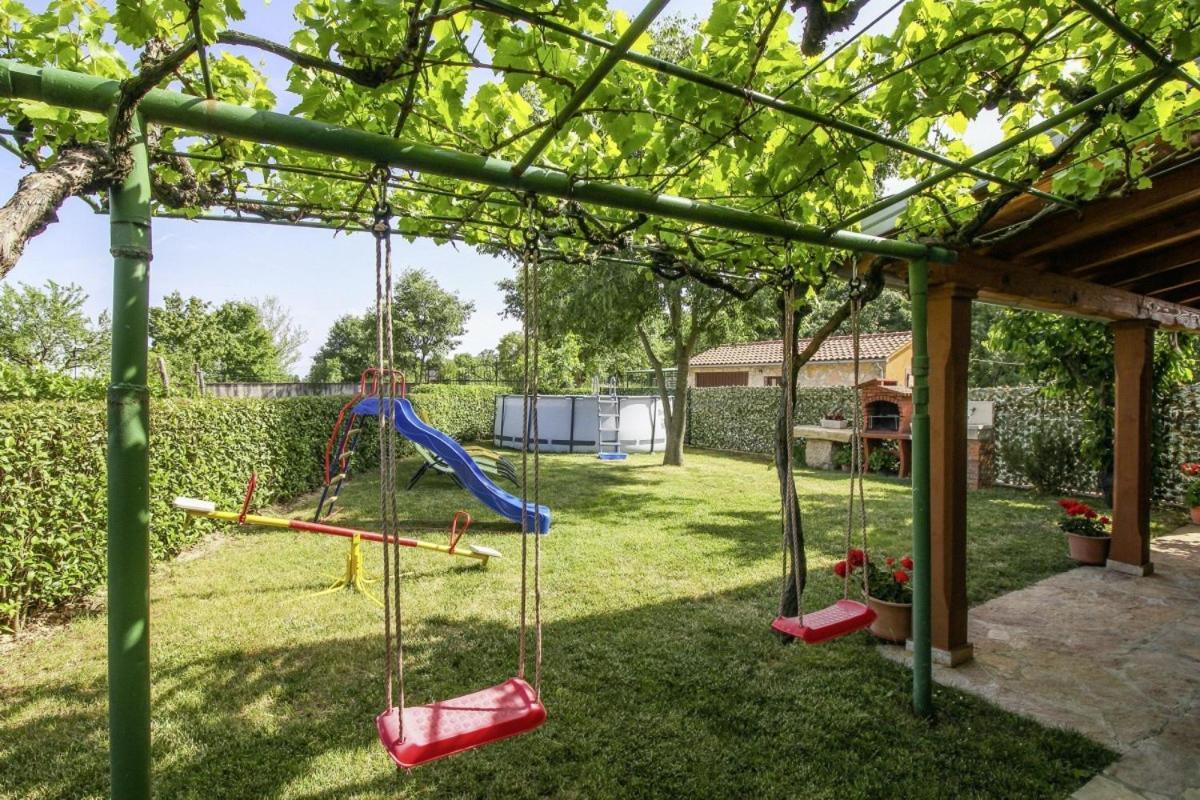 Villa Dea in Kmeti  Žminj Exterior foto